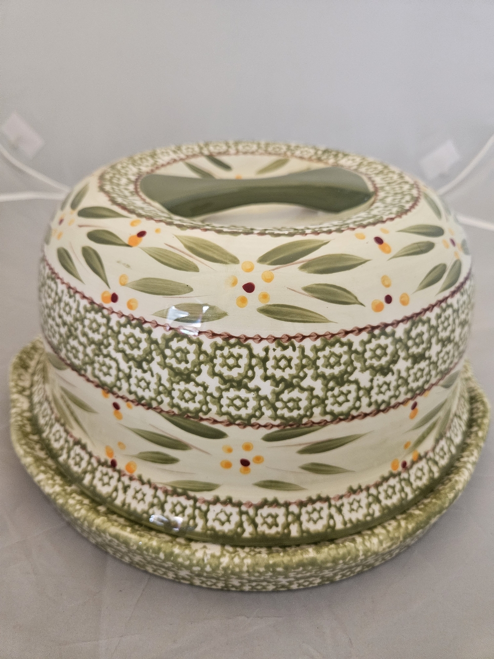 Temptations Old World Green Covered Cake Plate/Divided Relish/Chip And Dip
